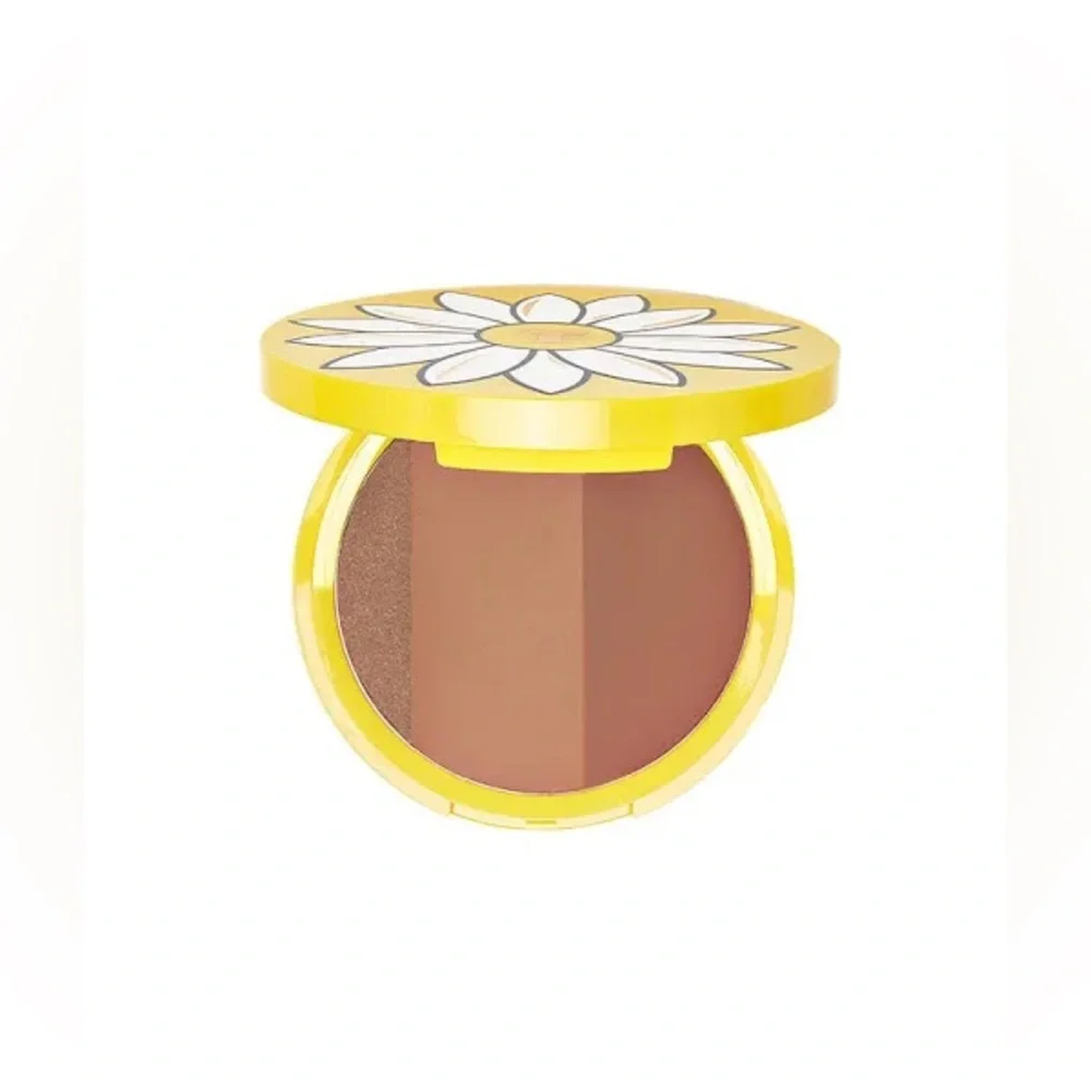 Trixie Cosmetics Flower Power Bronzer‎ Free Love Freesia